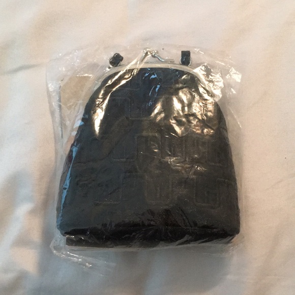 Milano Silky Glittery Night-Out Wristlet - Picture 14 of 17